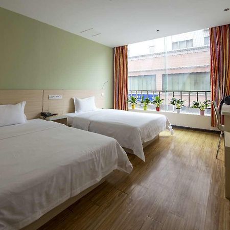 E+ Hotel Guangzhou Baixin Branch Luaran gambar