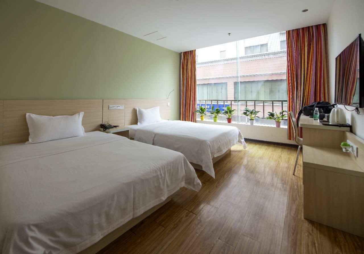 E+ Hotel Guangzhou Baixin Branch Luaran gambar